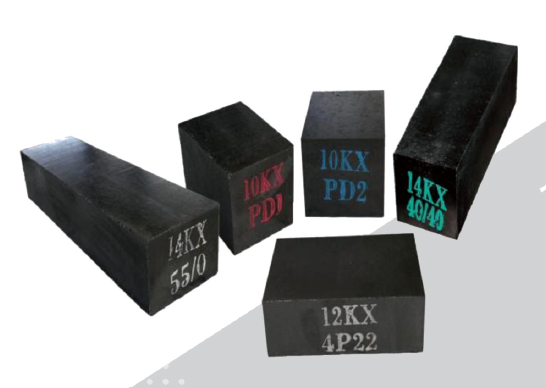 Magnesia-carbon and alumina-magnesia-carbon refractory bricks for steel ladles